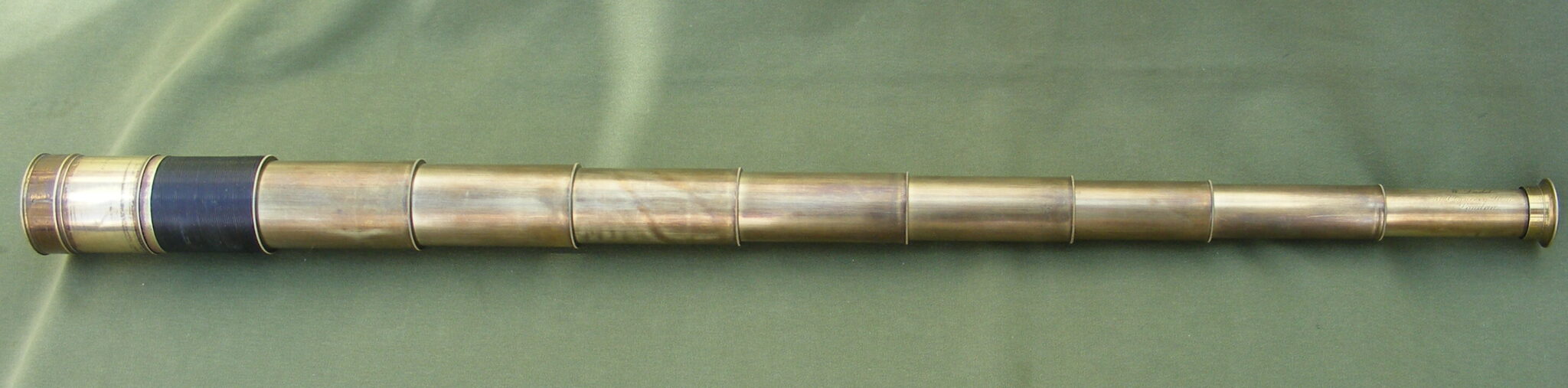 EIGHT DRAW WILLIAM LADD TELESCOPE.