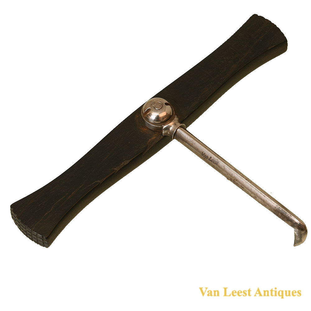 Dental pelican, c. 1840