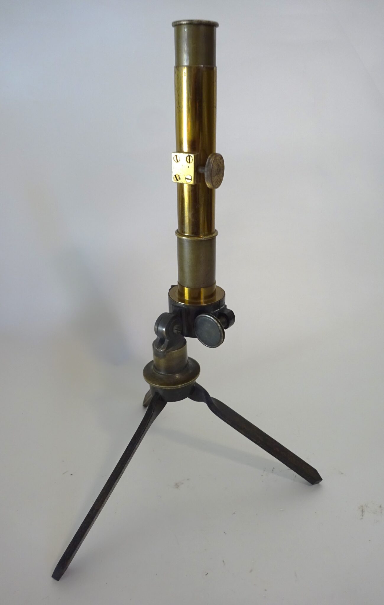 Davon combination telescope microscope