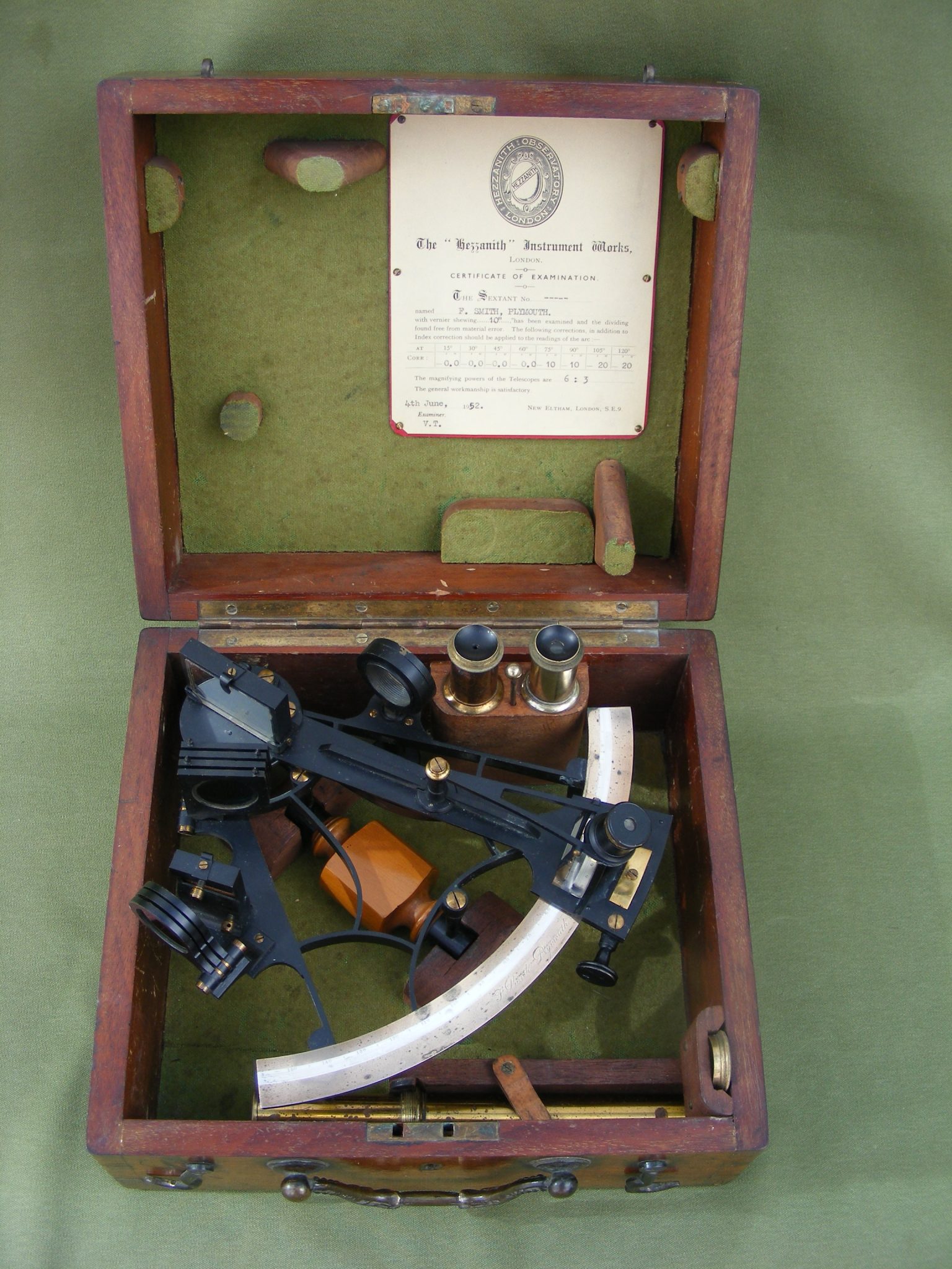 PLYMOUTH VERNIER SEXTANT